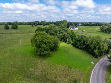 Check out this amazing oversized second-tier lot! It's perfectly - photo 3