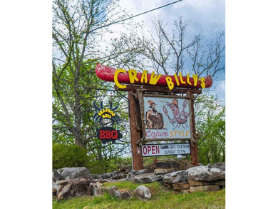 Turn-key investment opportunity near the heart of St. Joe! This - photo 1