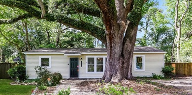 Nestled in one of West Ashley's most desirable established - photo 2
