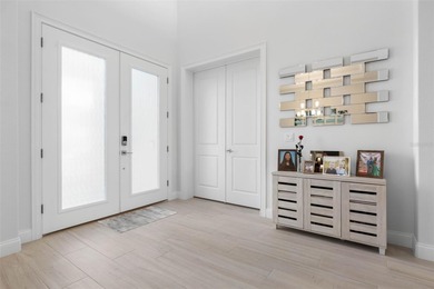 One or more photo(s) has been virtually staged. A Bright, Modern - photo 3