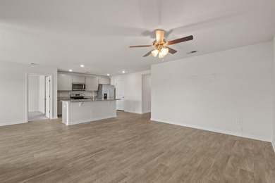 Welcome to this beautifully maintained 3-bedroom, 2-bath home in - photo 10