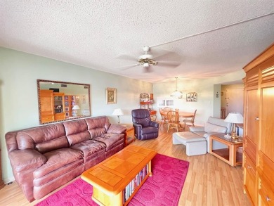 Lake Condo For Sale in Tamarac, Florida
