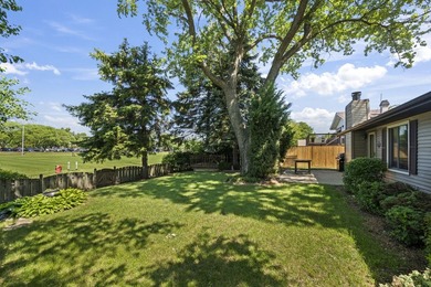 Step into this easy living U shaped ranch in truly one of the - photo 19
