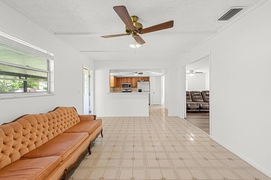 Welcome home to this beautifully cared-for 3-bedroom, 2-bath - photo 20