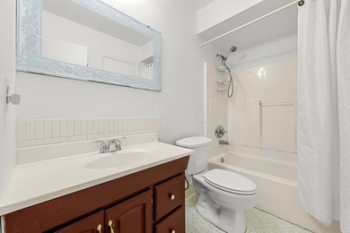 Welcome home to this beautifully cared-for 3-bedroom, 2-bath - photo 25