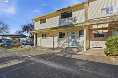 Columbia River - Multnomah County Condo For Sale in Portland Oregon