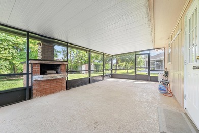 Welcome home to this beautifully cared-for 3-bedroom, 2-bath - photo 32