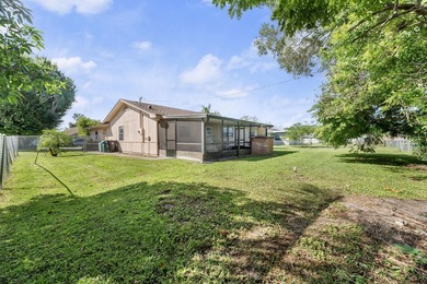 Welcome home to this beautifully cared-for 3-bedroom, 2-bath - photo 34
