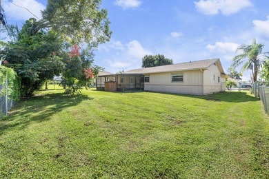 Welcome home to this beautifully cared-for 3-bedroom, 2-bath - photo 37