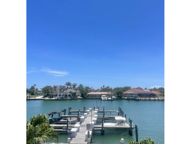 Beautiful and cozy 1-bedroom, 1-bath condo on Hutchinson Island - photo 39