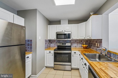 Price Improvement - Beautifully updated water view condo in - photo 8