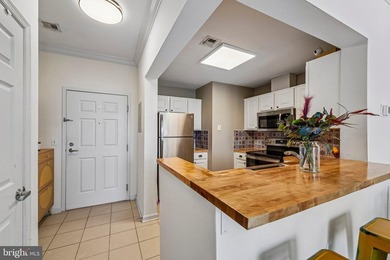 Price Improvement - Beautifully updated water view condo in - photo 10