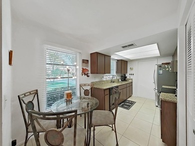 Looking for an exceptional active adult golf community in Tampa - photo 9