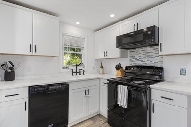 Discover the perfect blend of charm, convenience, and coastal - photo 10