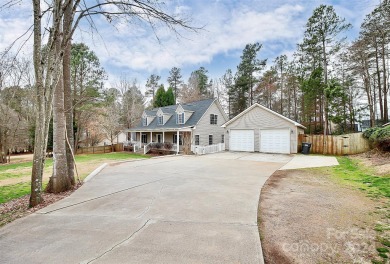 Lake Norman Home For Sale in Troutman North Carolina