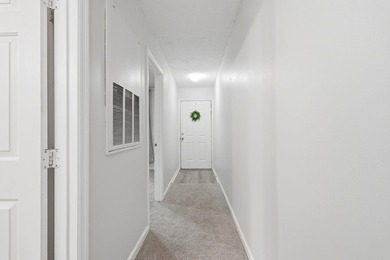 Welcome to Club Villa at Baytree, where quiet comfort and - photo 14