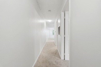 Welcome to Club Villa at Baytree, where quiet comfort and - photo 15
