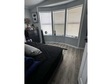 Don't miss this beautifully updated 3-bedroom, 2-bathroom mobile - photo 18