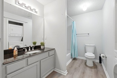 Welcome to Club Villa at Baytree, where quiet comfort and - photo 20