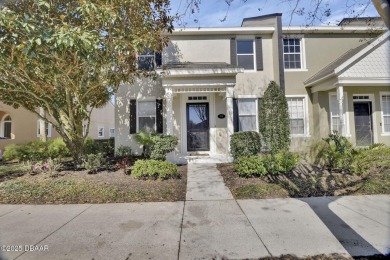 Lake Townhome/Townhouse For Sale in Deland, Florida