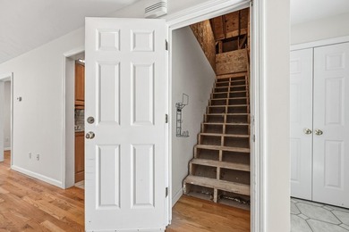 Golfers Paradise!! Come fall in love with this Custom Built - photo 22
