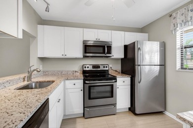 Welcome to one of the most desirable 55+ communities in Lucerne - photo 2