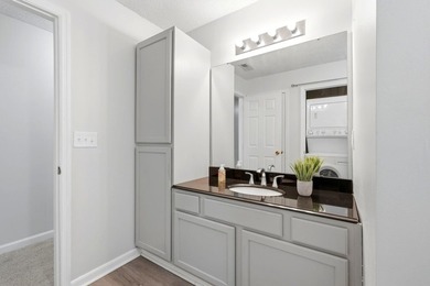 Welcome to Club Villa at Baytree, where quiet comfort and - photo 23