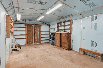 WATERFRONT OPPORTUNITY ON CANAL TO LAKE PANASOFFKEE - FULLY - photo 23