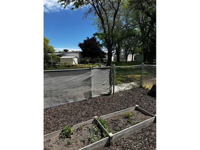 Don't miss this beautifully updated 3-bedroom, 2-bathroom mobile - photo 25