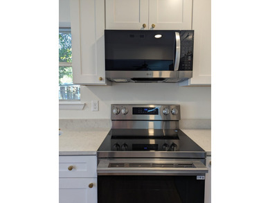 Consider stepping into this beautifully refreshed home just in - photo 33