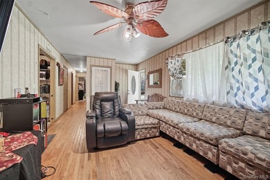 Come see this 3br, 2bth Ranch home which facilitates a Master - photo 3