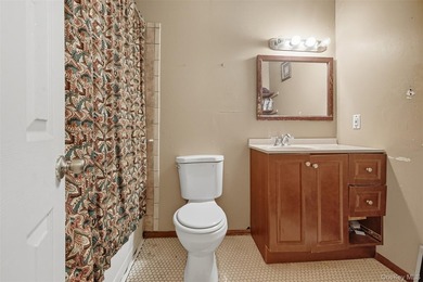 Come see this 3br, 2bth Ranch home which facilitates a Master - photo 8