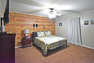 32 acres,3 Homes, 4 Septics,Carports, RVShop, Barns & PrivateLake - photo 19