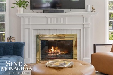 Welcome home to 430 Touraine. This beautifully updated brick - photo 4
