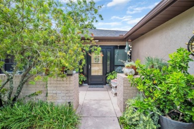 (private lake, pond, creek) Home For Sale in Palm Harbor Florida