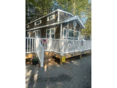 Eagle Lake Lot For Sale in Gouldsboro Pennsylvania