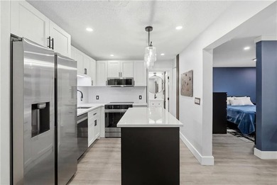 Beautifully renovated second-floor condo in the desirable - photo 8
