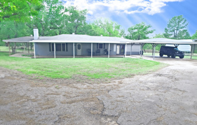 32 acres,3 Homes, 4 Septics,Carports, RVShop, Barns & PrivateLake - photo 16