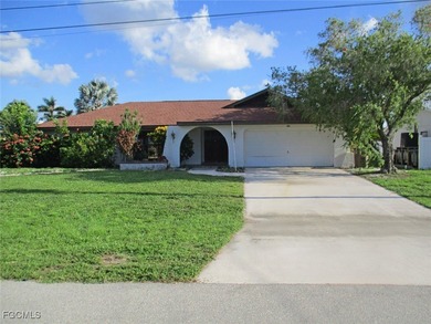 Cape Coral Lakes Area Home Sale Pending in Cape Coral Florida