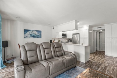 Beautifully updated waterfront 1-bedroom, 1-bath residence in - photo 11