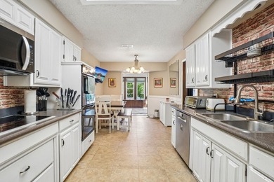 Welcome to this beautiful 4-bedroom, 3-bathroom home offering 2 - photo 12