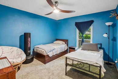 Welcome to this beautiful 4-bedroom, 3-bathroom home offering 2 - photo 15