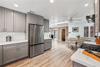 Perfectly positioned on a desirable corner lot, this beautifully - photo 17