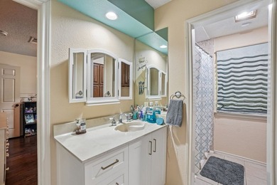Welcome to this beautiful 4-bedroom, 3-bathroom home offering 2 - photo 17