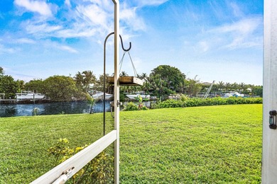 Beautifully updated waterfront 1-bedroom, 1-bath residence in - photo 18