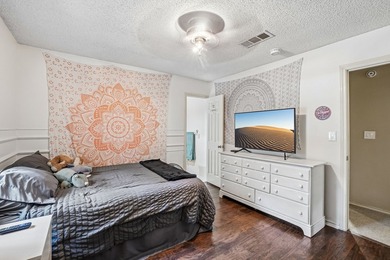Welcome to this beautiful 4-bedroom, 3-bathroom home offering 2 - photo 19