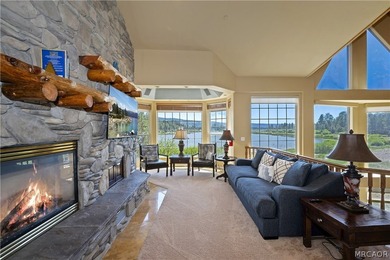 Welcome to an extraordinary custom-built mountain retreat where - photo 22