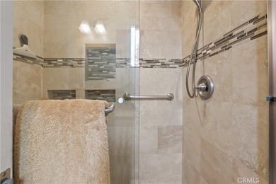 Perfectly positioned on a desirable corner lot, this beautifully - photo 25