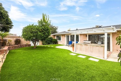 Perfectly positioned on a desirable corner lot, this beautifully - photo 33