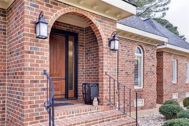 Bright &amp; Spacious All Brick Custom Built Home on the Kingsmill